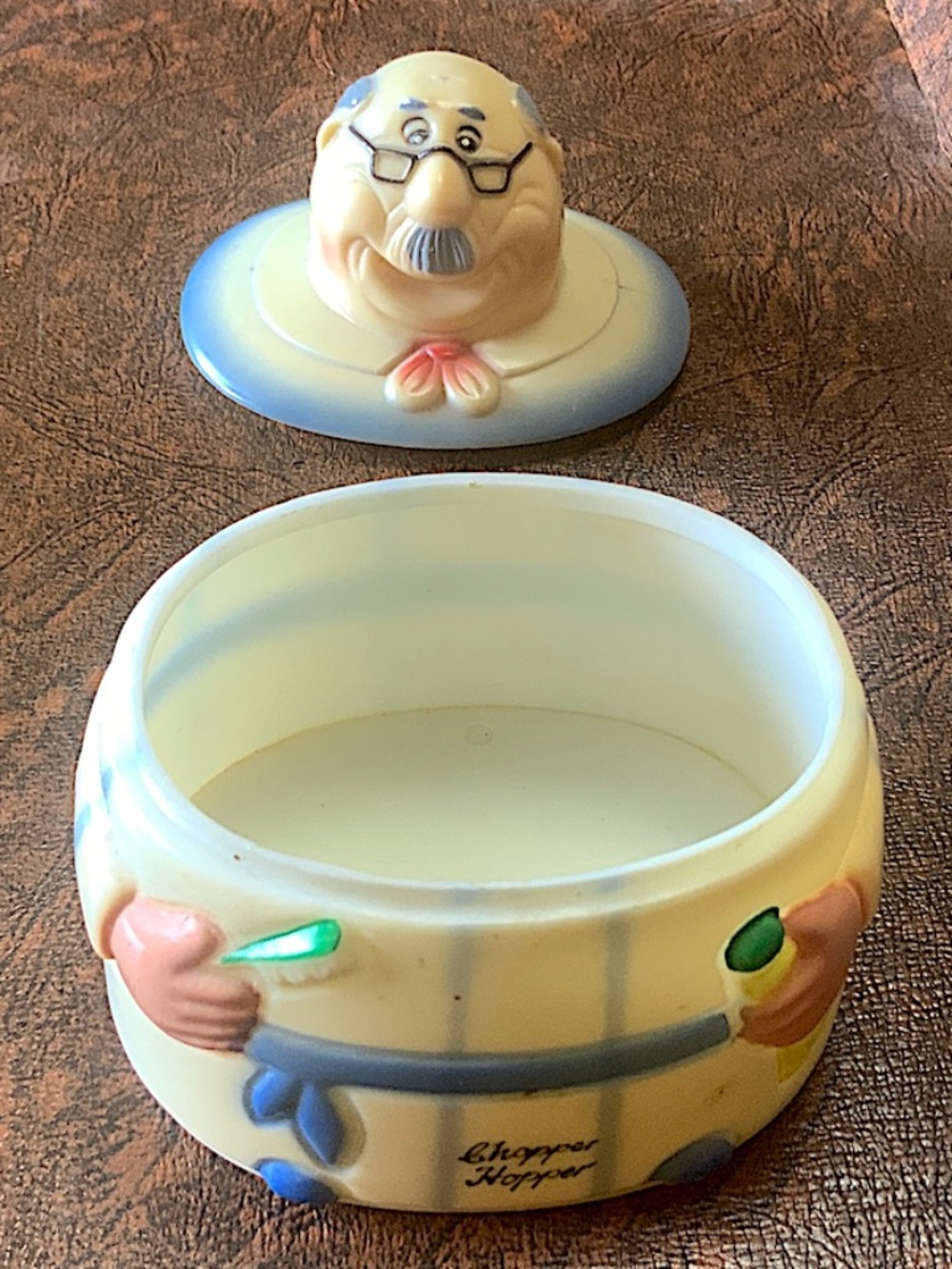 Beautiful Mid Century plastic Chopper Hopper - Picture 3 of 3